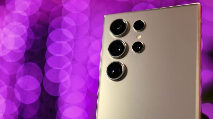 Galaxy S25 display quality