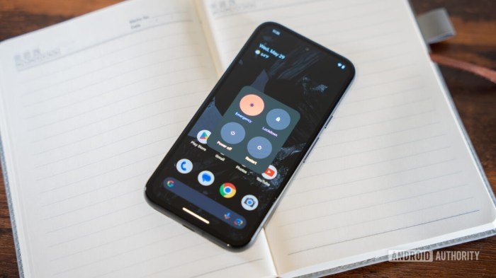 Smartphone market trends 2025