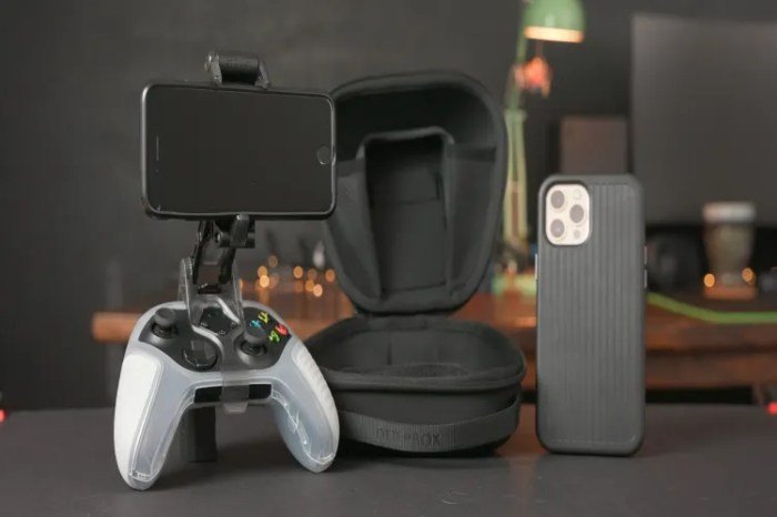 Smartphone gaming accessories